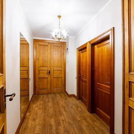 Gourmet Storie's Ap 68sqm Renovated Free Parking Apartment Riga